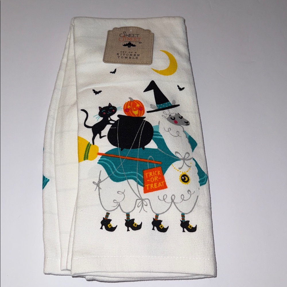 New Sweet Street Set of Two Kitchen Towels 100% Cotton Llama Witch Cat Halloween